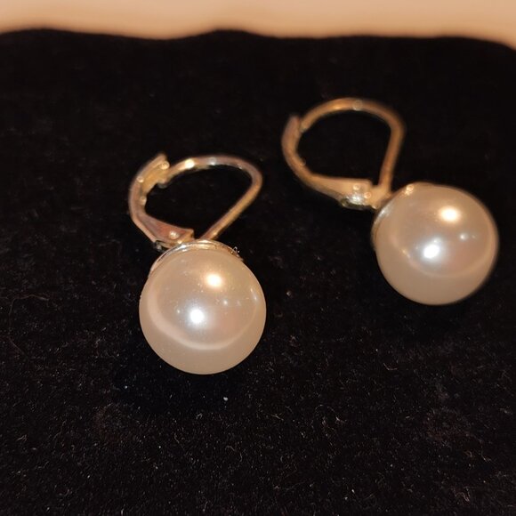 Silver & Pearl Clasped Earrings - Picture 2 of 3
